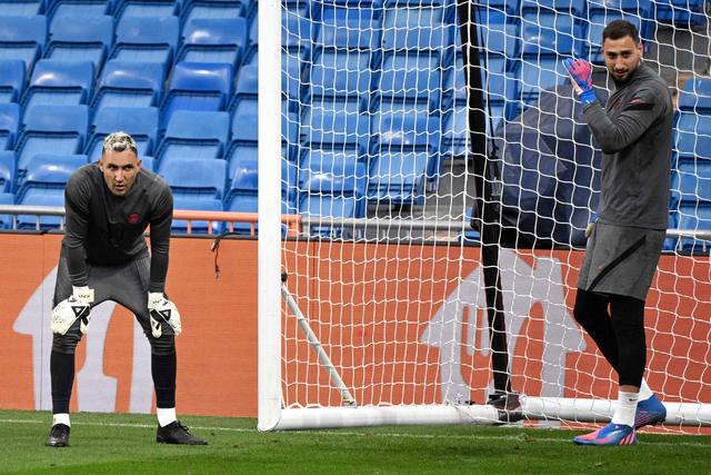 土媒：费内巴切在同时谈4-5名中卫