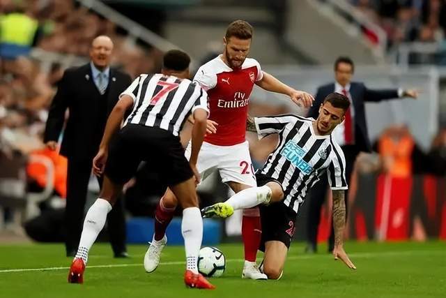 巴特勒33分热火终结独行侠4连胜 骑士力克猛龙