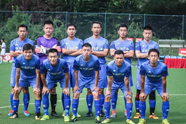 詹姆斯右臂增加奥运五环纹身 纪念奥运会金牌